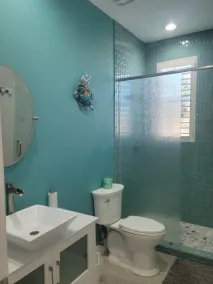Venture Out 600 Seabreeze Dr Comes WITH GOLF CART - Image 3