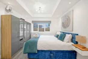 Bright and stylish 1 bedroom flat, great location! - Image 3