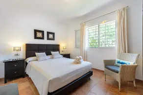 Belle villa \"Sa Vinyeta\" avec vue sur les montagnes, climatisation, piscine et terrasse - Image 5