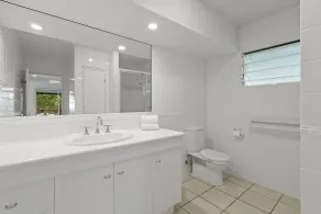 Stunning Beach House with Ocean Views on Stradbroke Island - Image 2