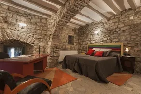 Self catering Castell de Fonolleres for 12 people - Image 2