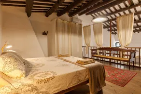 Casa rurale \"Masia del XVI secolo\" con piscina privata e Wi-Fi - Image 5