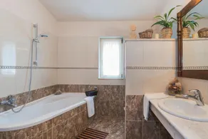 Charming Apartment in Rasa labin - Image 4