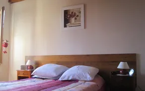 Les Chênes 2 - cadre verdoyant - Image 5