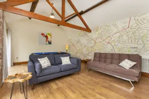 Creamery Cottage with Games room and Free Parking - Image 2