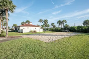 Beachside Beauty at Surfview Paradise - Image 3