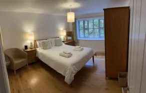 Luxury Accom nr Salcombe, Spring Barn, 5 Bedroom, Sleeps 10, 4 Star+, EV Charger - Image 4