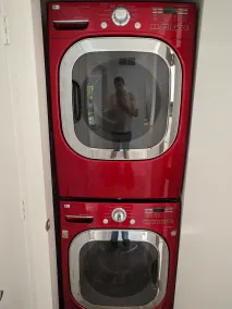 Schönes neu renoviertes Haus mit Whirlpool - Image 3