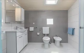 Impresionante apartamento de 4 habitaciones en. - Image 2
