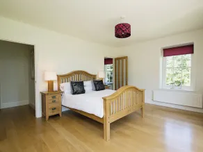 2 bedroom accommodation in Sutton Bridge, Spalding - Image 4