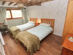 2 Strand Cottages - Image 4