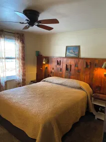 Two bedroom lakeside cabin-just 30' from beautiful Lake Wissota! - Image 4