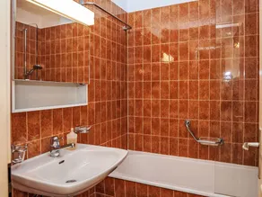 Apartment Chesa Linaria by Interhome - Image 4