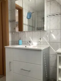 Apartamento no campo em uma localização tranquila - Image 2