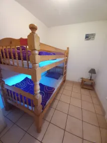 BRIANCON  location appartement dans maison avec  terrasse et jardin au calme - Image 3