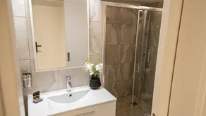 Veria Suite - Image 3