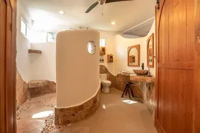 LAKEFRONT AMAZING VILLA! away from the hustle & Bustle ~Dock Palapa Kayaks SUP~B - Image 3