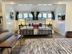 NEW! Studio Loft in Stowe Hollow - Image 5