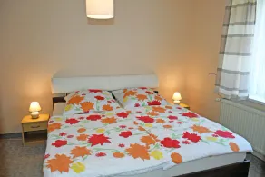 Vacation apartment with sitting area in the garden on the Bodden in Ralswiek - Holiday apartment with - Image 4