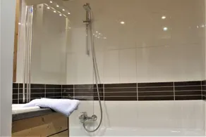 Bis 100m skipiste, 3te Etage, schwimmbad, sauna, balkon, fernseher, schließfach für die skier, 30m² - Image 3