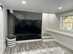 Stunning Single Family 4 BR 4 Bath Home in Kingswood - Image 2
