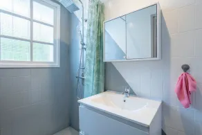 Holiday Home 'Nicole Face Mer' with Sea View, Private Terrace and Wi-Fi - Image 4