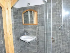 Spacious Cottage With 5 Bedrooms, Woodburning Stove, Sauna, Near Ski Lift - Image 4
