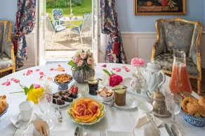 La Rose de Ducey, Romantic room \"La Rose Féérique\" in the bay of Mt St Michel - Image 4