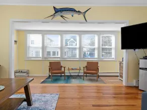 Charming 3 Bedroom Beach Cottage near Newport RI! - Image 2