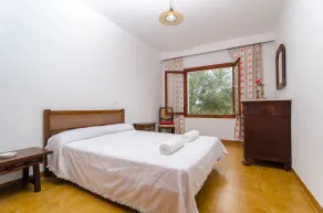 ES JAÇ - Villa with terrace in Cala s'Almonia with free Wi-Fi - Image 5