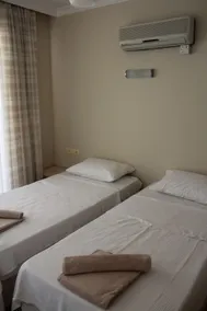 Ground Floor Apartment on a private complex with gardens and swimming pool - Image 5