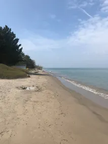 3 minutes to the beach, private and spacious. - Image 3