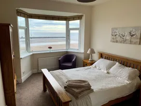 'Bay View' Absolute Seafront 3 Bedroom House with Breath-taking Sea Views. - Image 4