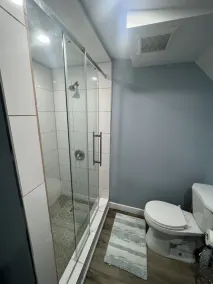 Renovated spacious water front cottage great for families, 4 beds, fireplace/pit - Image 3