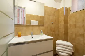 Rome La Sapienza Apartment - Image 3