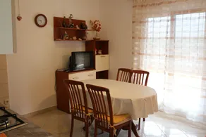 Apartamento de una habitación con terraza y vista al mar Basina, Hvar (A-12420-b) - Image 5