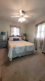 Family/pet  friendly 3 bdrm home Sleep 6 fish cleaning area and boat parking - Image 3