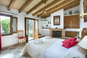 Owl Booking Villa Tarongers - Stay For Couples - Image 3