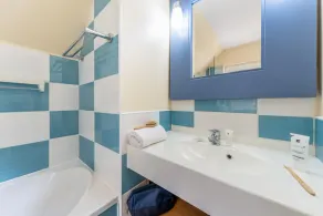 2-Bedroom Beach Cottage - Image 5