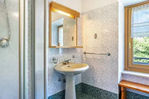 Appartamento 'Casa Ai Laresi 1' con vista sulle montagne, giardino privato e Wi-Fi - Image 3