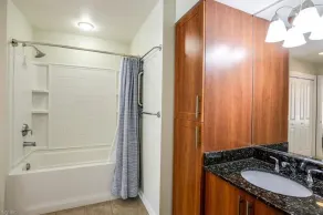 B211 Windswept 4 Br Condo - Image 4