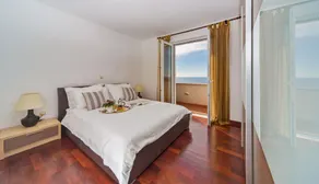 Stunning Apartment above Old Town with Amazing Views over Dubrovnik & Islands - Image 4