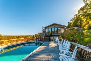RIESIGE 9-Zimmer-Haus mit herrlichem Panoramablick auf die Berge, Pool und Whirlpool! - Image 3