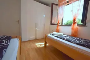 Holiday apartment Apartment Zrinka on the ground floor with pool - Image 5