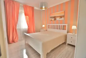 Appartement indépendant, dans une villa panoramique face à la plage - Image 4