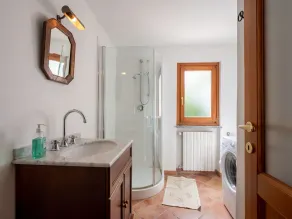 Skøn privat feriebolig for 8 gæster med WIFI, TV, balkon og kæledyr tilladt - Image 4