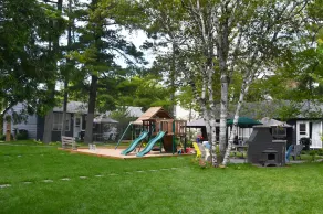Family friendly cottage  2 min from the beach - Image 3