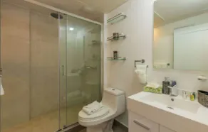 UNBEATABLE LOCATION IN THE HEART OF DOWNTOWN ORANJESTAD. - Image 4