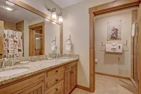 Luxe 2br 2ba - Rocky Mountain Views + Walk To Mainstreet 2 Bedroom Apts by RedAwning - Image 5