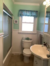 Mid Strip and Private Beach Access!   - Image 3